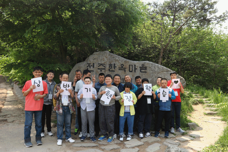 2904743359b247dce3a280771e1f5756_1557815112_029.gif